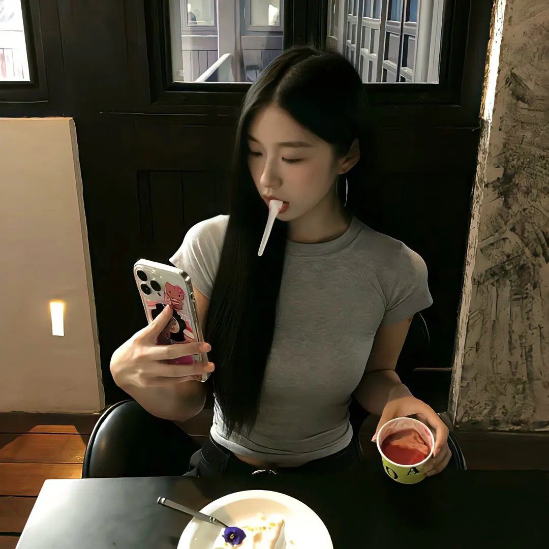 春闺三凤